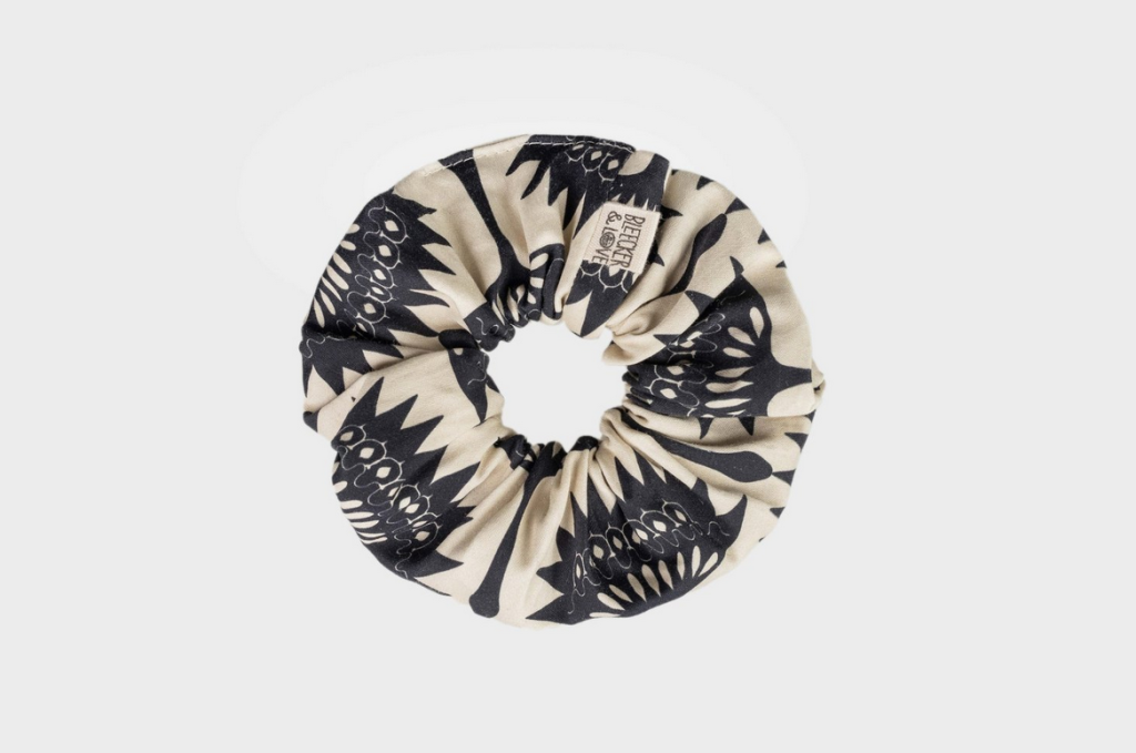 BLEECKER & LOVE SCRUNCHIE ERICA BEIGE